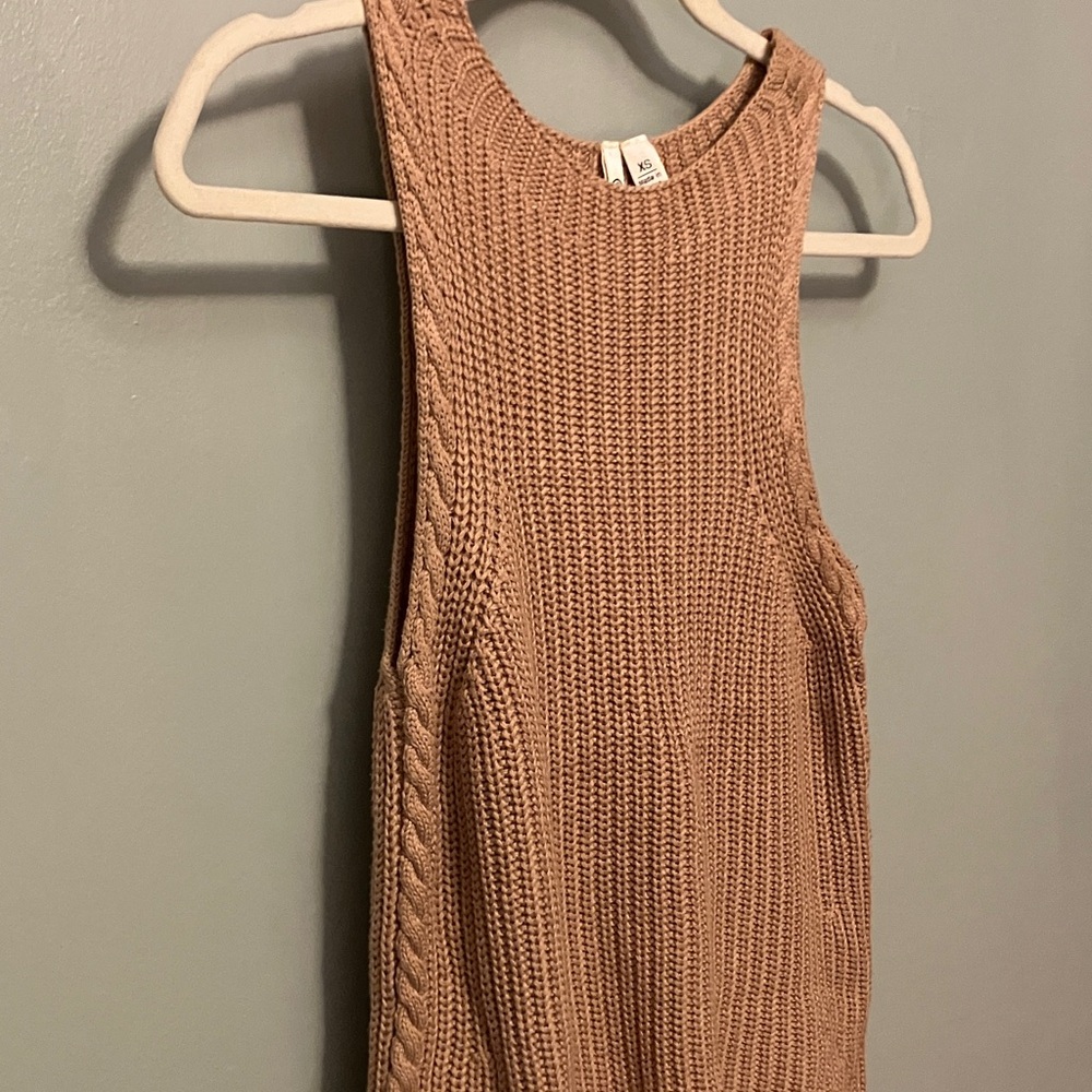 Versona Tan Knit Tank Top - Picture 3 of 4